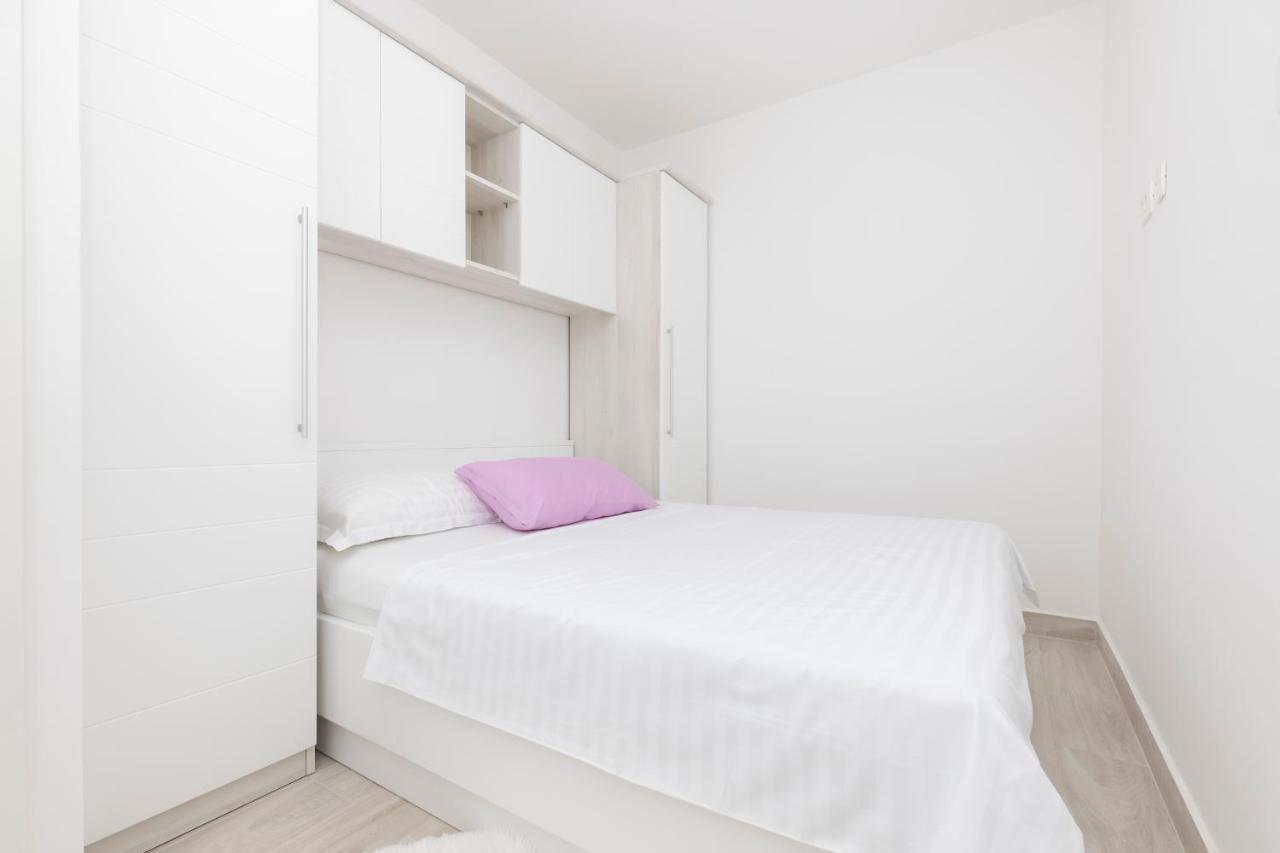 Apartments Tony 말리로시니 외부 사진